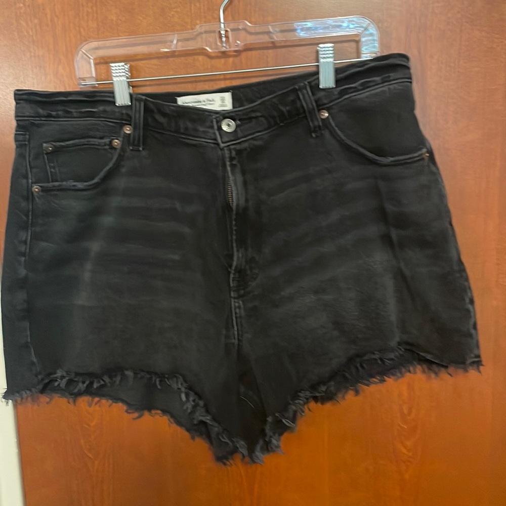 Abercrombie & Fitch Curve Love 90s cutoff short